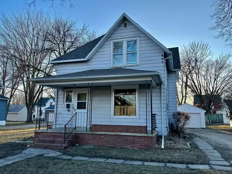 414 4th St SE, Willmar, MN 56201