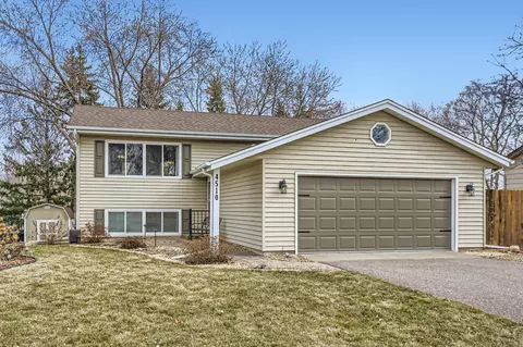 4510 Oakhurst Ave, Vadnais Heights, MN 55127