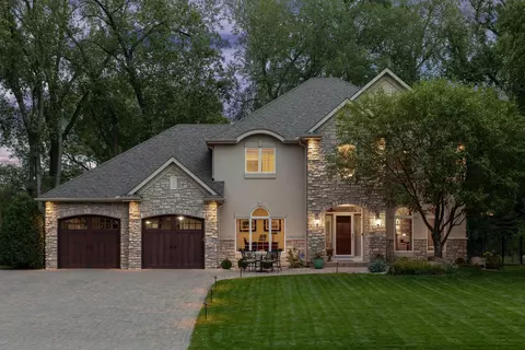 320 Louisiana Ave N, Golden Valley, MN 55427
