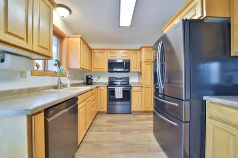 Kitchen - 18062 Skye Rd, Brainerd, MN 56401 photo 1 of 5