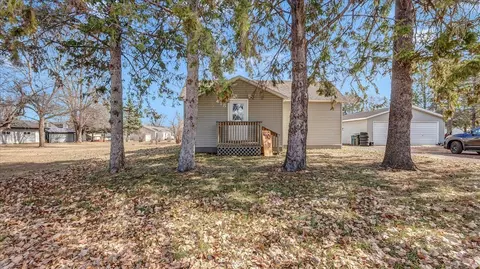 418 4th Ave S, Bowlus, MN 56314