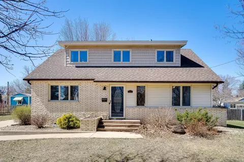635 Cypress St S, Cambridge, MN 55008