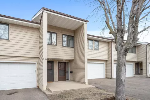 354 W 5th St, Waconia, MN 55387