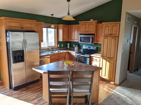 Kitchen - 1012 Waters Edge Cir, Avon, MN 56310 photo 1 of 3