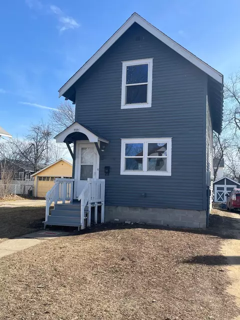 609 3rd St SW, Willmar, MN 56201 photo 2