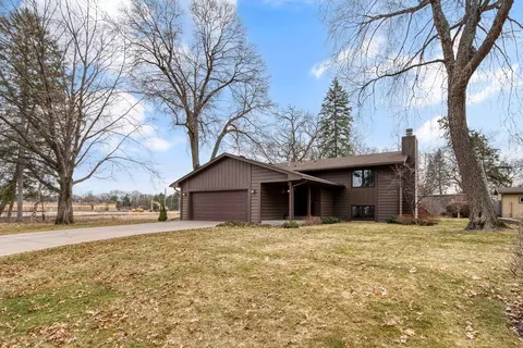 3963 Virginia Ave, Shoreview, MN 55126