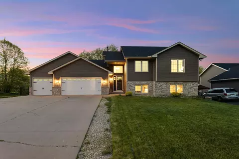 6865 174th St W, Farmington, MN 55024