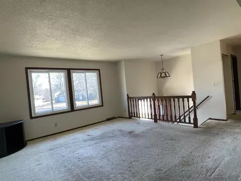 7216 112th Cir N, Champlin, MN 55316 photo 3