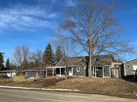 108 Oak Ave SW, Bagley, MN 56621