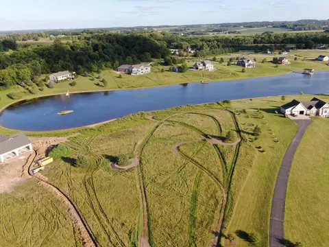 1020 Slalom Ball Ln SW, New Haven Twp, MN 55963