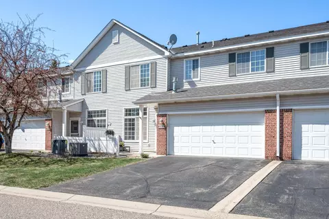 2022 Mockingbird Ave, Shakopee, MN 55379