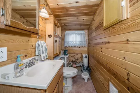Bath - 2411 E 7th St, Superior, WI 54880 photo 2 of 2