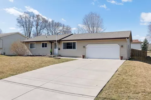 9816 Humboldt Ave S, Bloomington, MN 55431