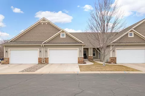 1068 Provence Ln, Waconia, MN 55387