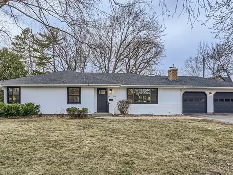 6136 Chowen Ave S, Edina, MN 55410