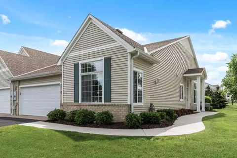 11320 London Ct NE, Blaine, MN 55449