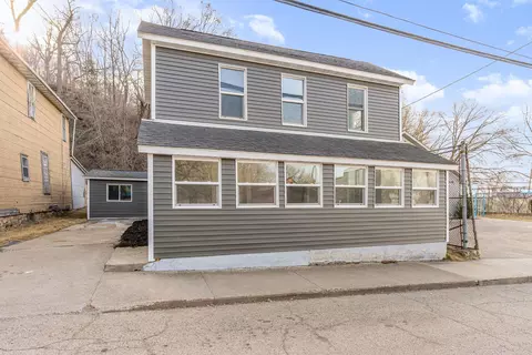 n520 County Road S, Maiden Rock, WI 54750