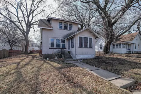 616 2nd Ave NE, Waseca, MN 56093