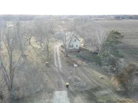 33736 Redwing Ave, Shafer, MN 55074