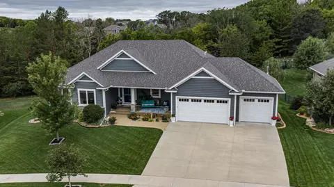 1881 Kerry Dr NE, Rochester, MN 55906