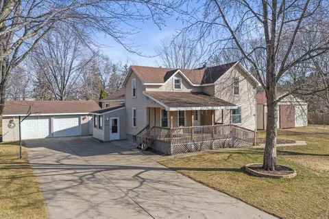 640 2nd St NE, Blooming Prairie, MN 55917