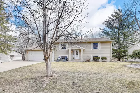8023 Erie Ave, Chanhassen, MN 55317