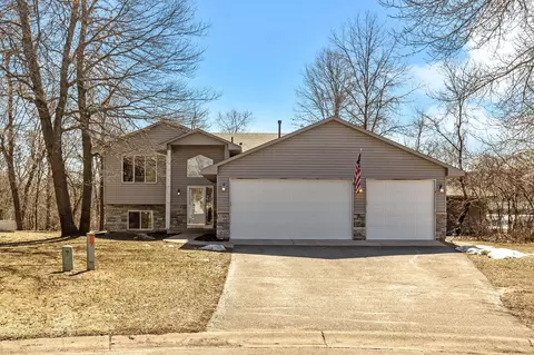 11894 Avocet Cir NW, Coon Rapids, MN 55448