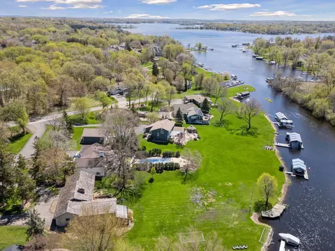 54155435 County Road 151, Mound, MN 55364
