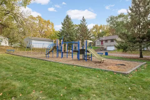 413 Warner Ave S, Willernie, MN 55090 photo 39