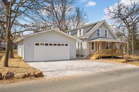 413 Warner Ave S, Willernie, MN 55090 photo 3