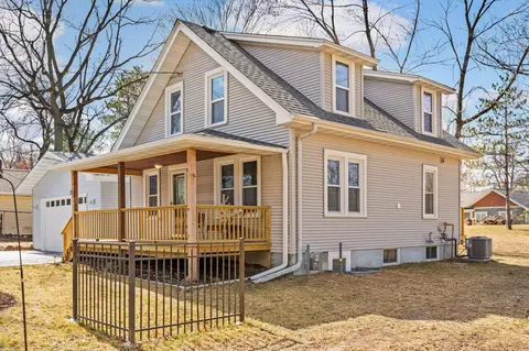 413 Warner Ave S, Willernie, MN 55090 photo 2