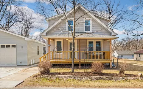 413 Warner Ave S, Willernie, MN 55090