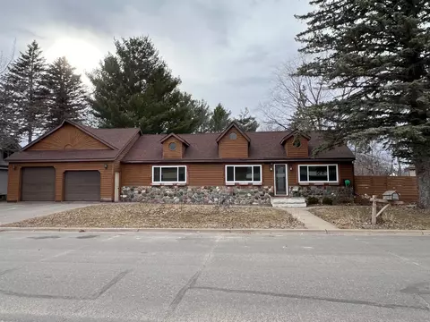 207 4th St NW, Little Falls, MN 56345