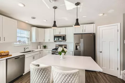 23328 Amber Dr, Rogers, MN 55374