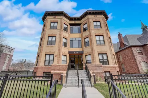 628 E Franklin Ave #201, Minneapolis, MN 55404