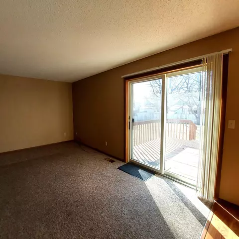 904 Olena Ave, Willmar, MN 56201 photo 4