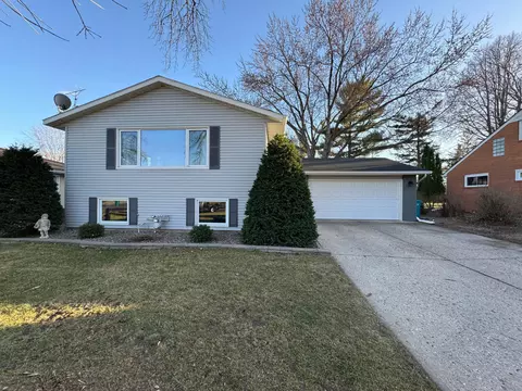 613 Phelps St, Owatonna, MN 55060