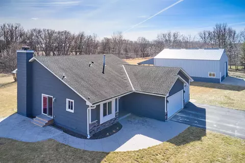 24648 Iberia Ave, Lakeville, MN 55044