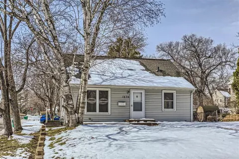 1476 Jersey Ave S, Saint Louis Park, MN 55426