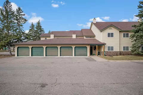 450 Etna St #202, Saint Paul, MN 55106