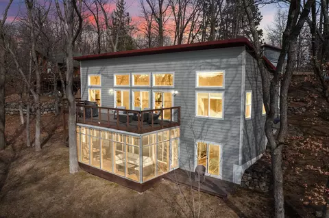 1631 Niles Ln, Centuria, WI 54824