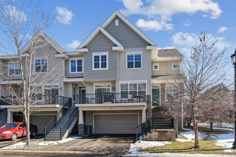 8052 Magnolia Ln N #165, Maple Grove, MN 55369