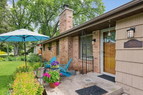 3625 Laurel Dr, Deephaven, MN 55391 photo 2