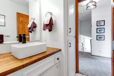 1489 Rocky Ln, Eagan, MN 55122 photo 28
