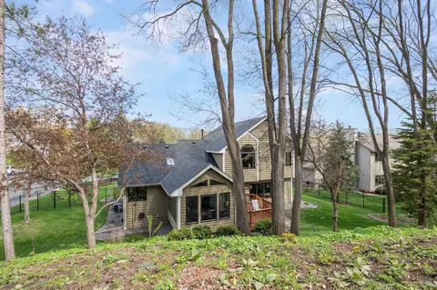 1489 Rocky Ln, Eagan, MN 55122 photo 40