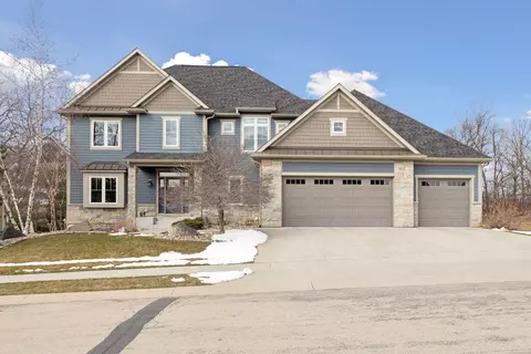 5309 Scenic View Dr SW, Rochester, MN 55902