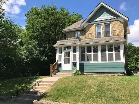 632 Taylor St NE, Minneapolis, MN 55413