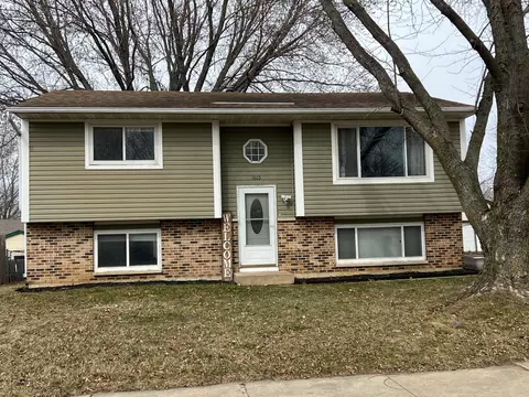1603 46th St NW, Rochester, MN 55901