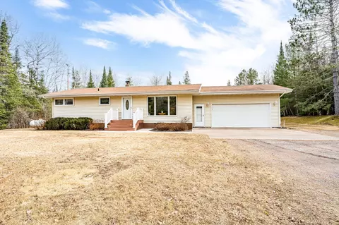 1472 Spring Lake Rd, Cloquet, MN 55720