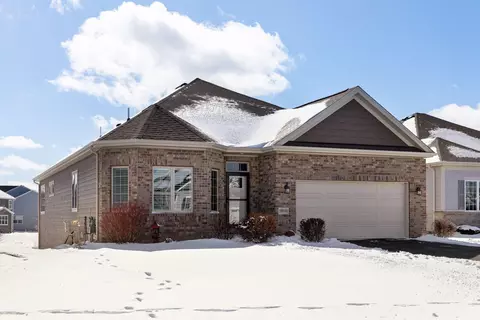 18040 Green Gables Trl, Lakeville, MN 55044